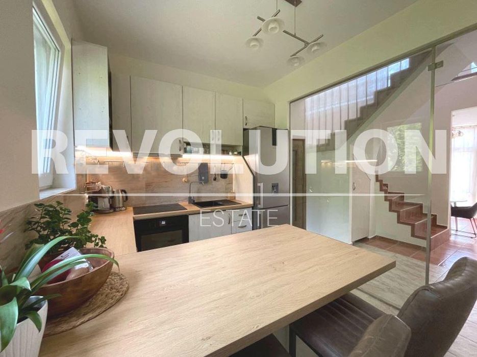 Дава се под наем Къща в Варна, м-т Св. Никола - 110 кв.м за 950 € - Снимка #1