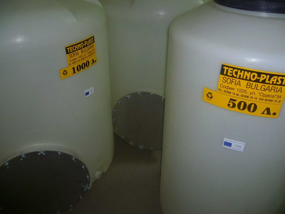 Неупотребявани съдове с люк