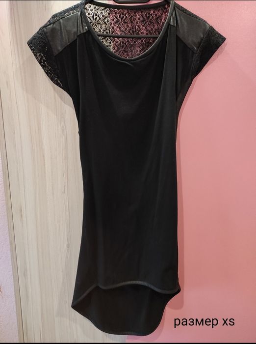 Дамска Рокля по тялото с къс ръкав