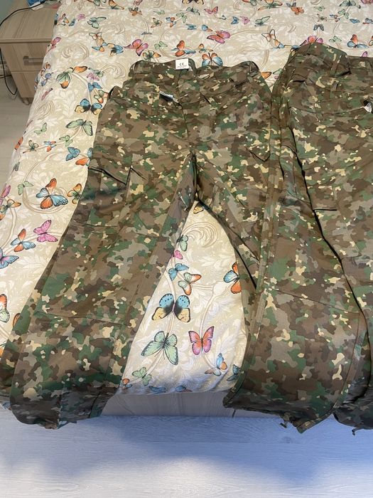 Pantaloni armata