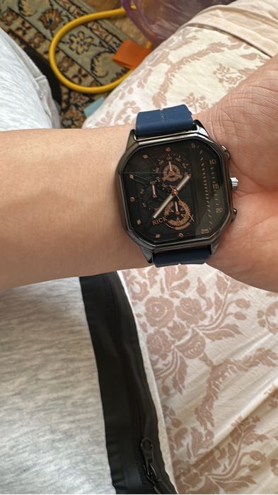 Часы для руки качество отличные