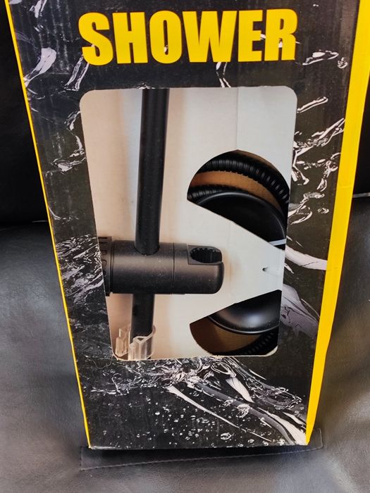 Нов душ на стойка за баня
