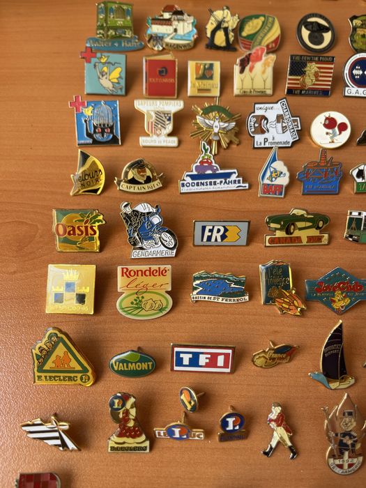 Лот Значки всякакви тематики