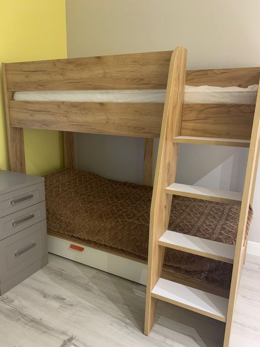 Двух ярусная кровать