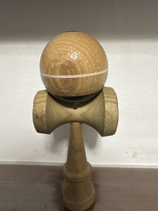 Kendama Krom Eclipse