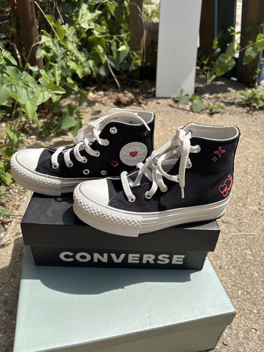 Vand converse , marimea 31interior19cm)