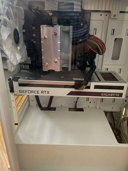 Продам игровой пк WHITE i5-12400 RTX 3060
