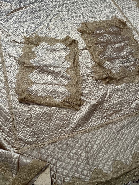 Покрывало с наволочками