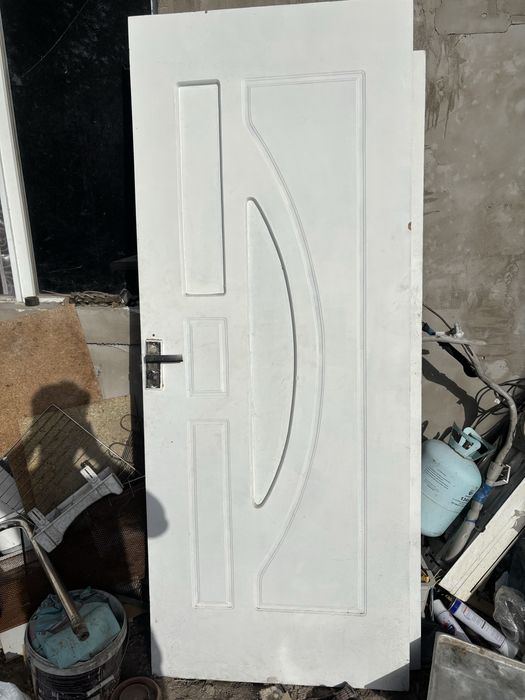 Продам двери межкомнатные
