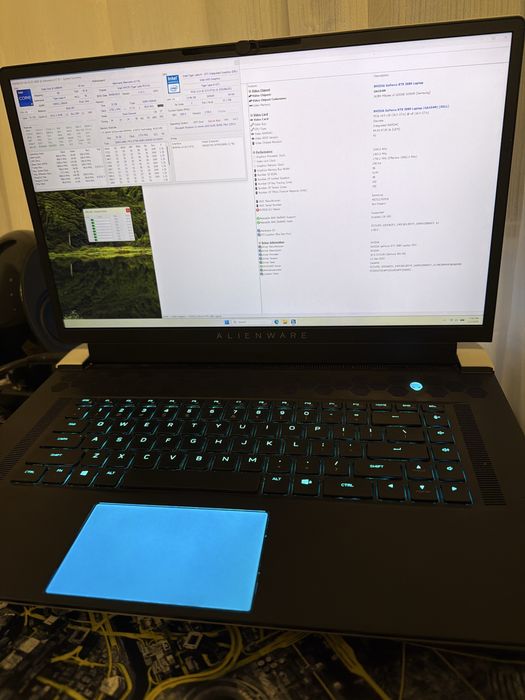 Alienware x17 R1 i9 RTX 3080 16GB 4K 120Hz Cherry MX 32GB RAM