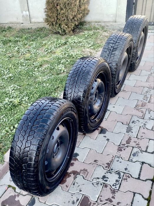 Set roți iarnă Dacia Logan R15 | Anvelope de iarnă | Stare foarte bună