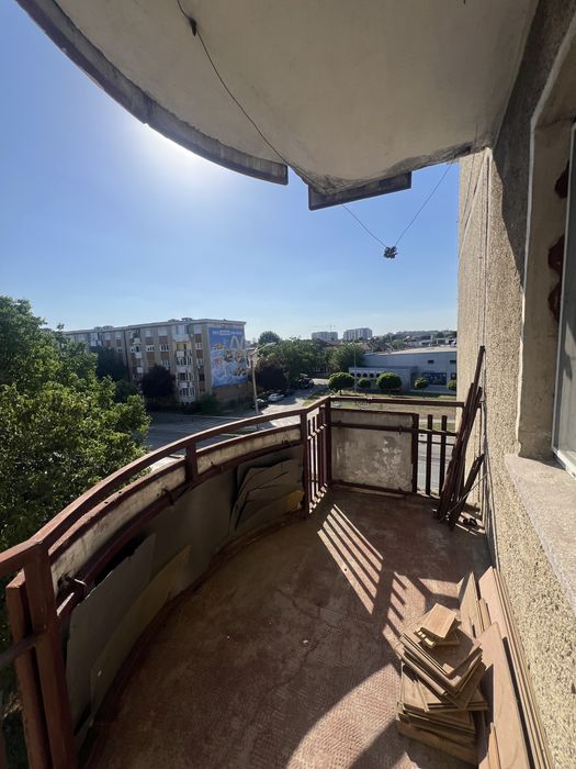 PF vand apartament 2 camere Banu Maracine