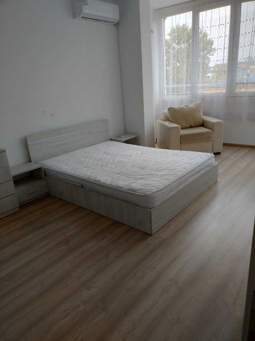 Дава се под наем Тристаен апартамент в Пловдив, Мараша - 104 кв.м за 510 € - Снимка #11