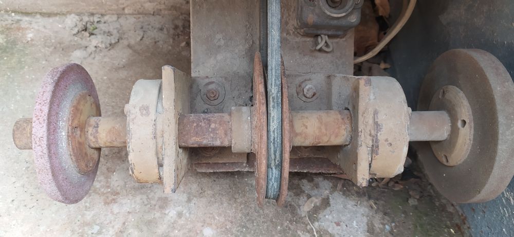 Бормашинка и самодельный наждак