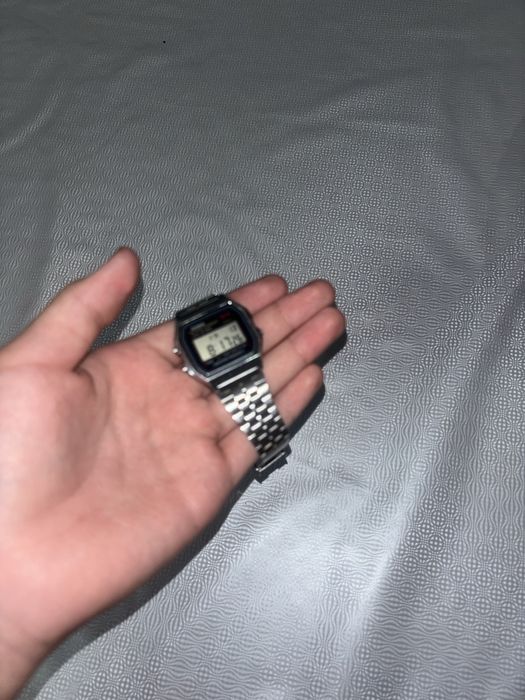 Casio Watch часы в идеальном состояние