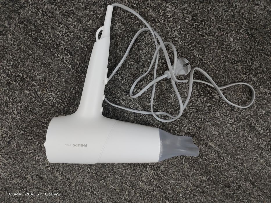 Фен Philips BHD500