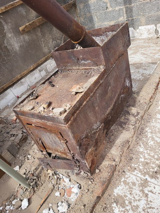Продам котёл бу для твёрдо топлива