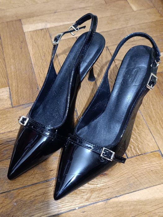 Ниски токчета 38 номер