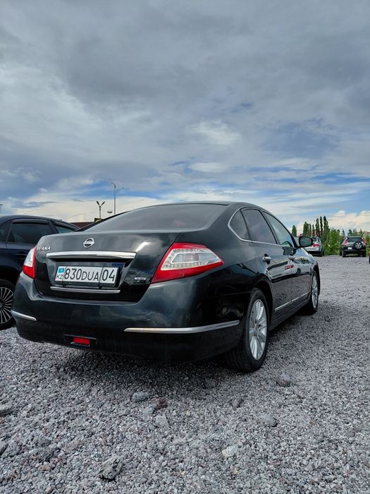 Nissan teana көлігі