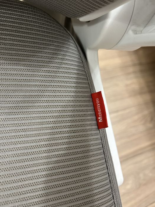 Офисное кресло без колес