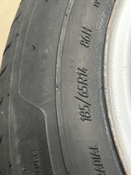 Продам резину с дискамина 14..