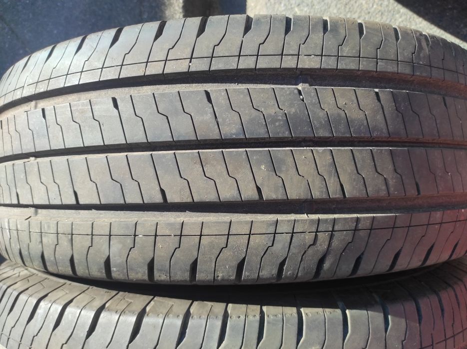 235/65/16 Continental