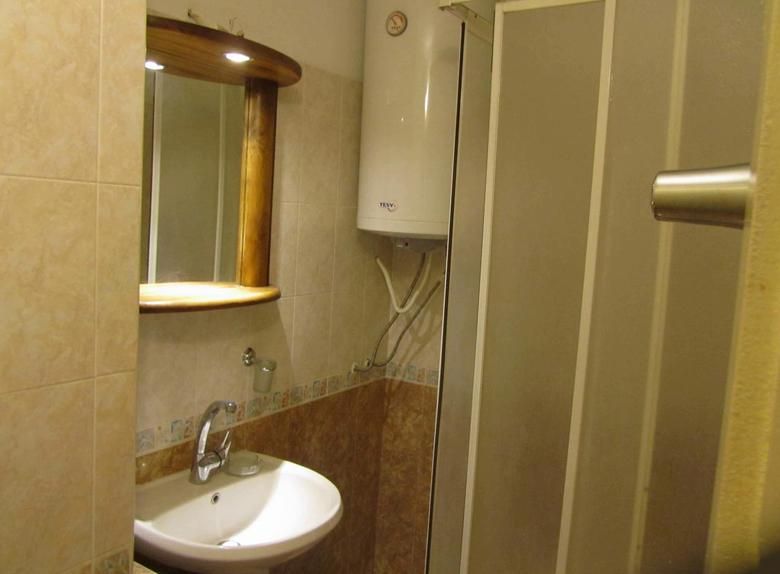 Дава се под наем Двустаен апартамент в Пловдив, Кършияка - 105 кв.м за 500 € - Снимка #5