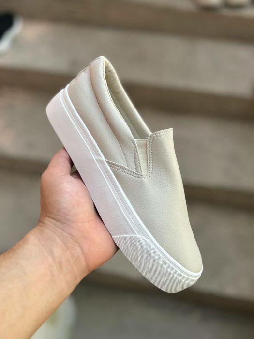 Обувь новая удобная