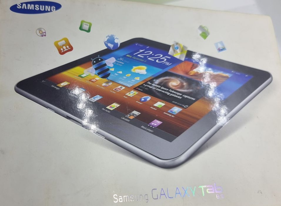 Vand schimb tableta Samsung Galaxy Tab 8.9 geam spart