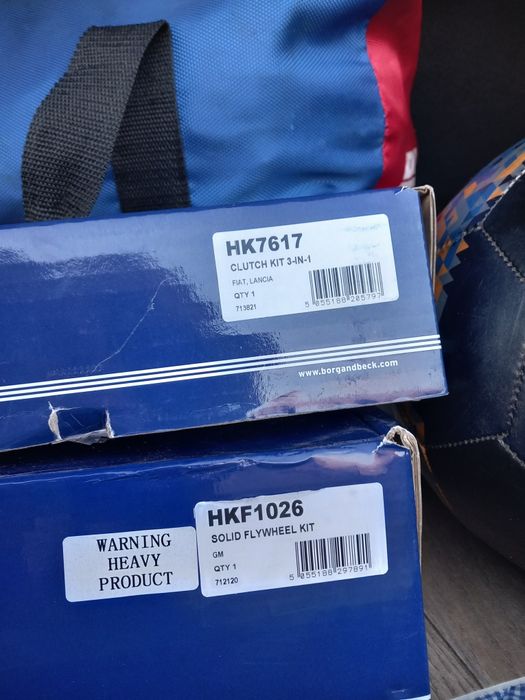 Съидинители чисто нови