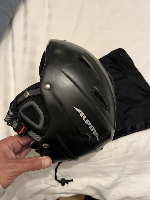 Ски каска ALPINA