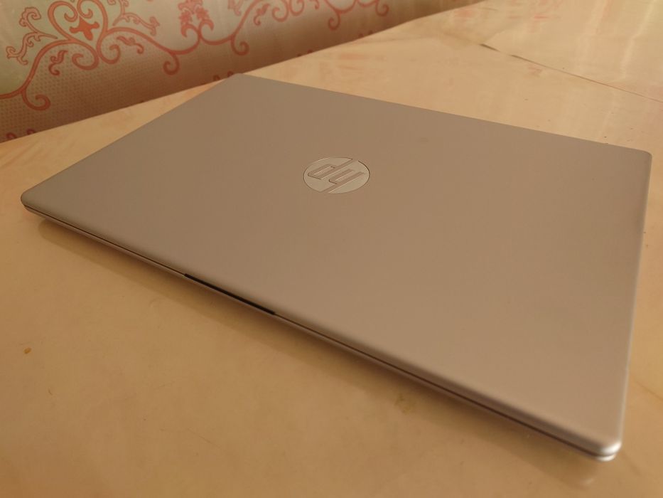 Laptop HP star book 15
