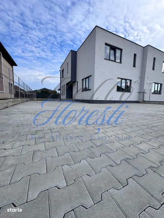 Duplex 4 camere, Suprafata 143 mp, curte 450 mp, Apahida