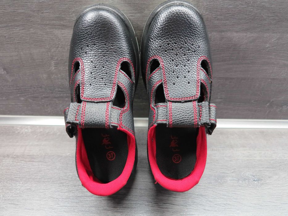 Защитни обувки №37