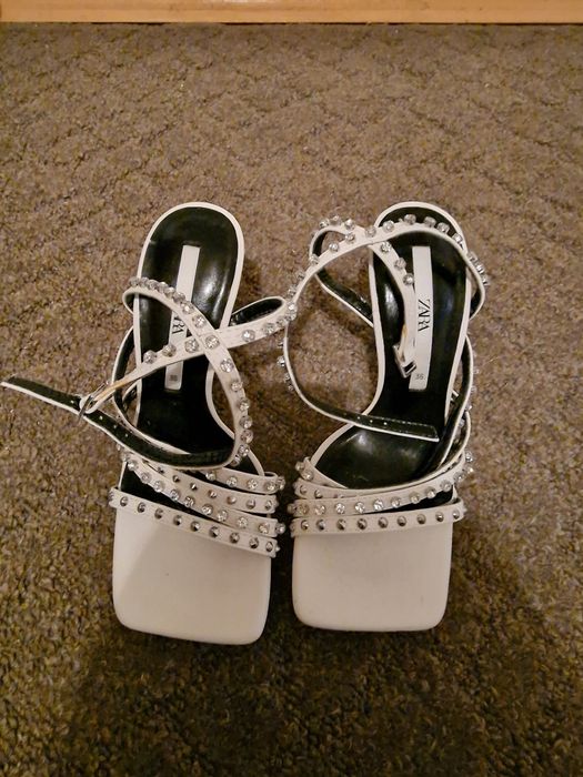 Zara официални обувки