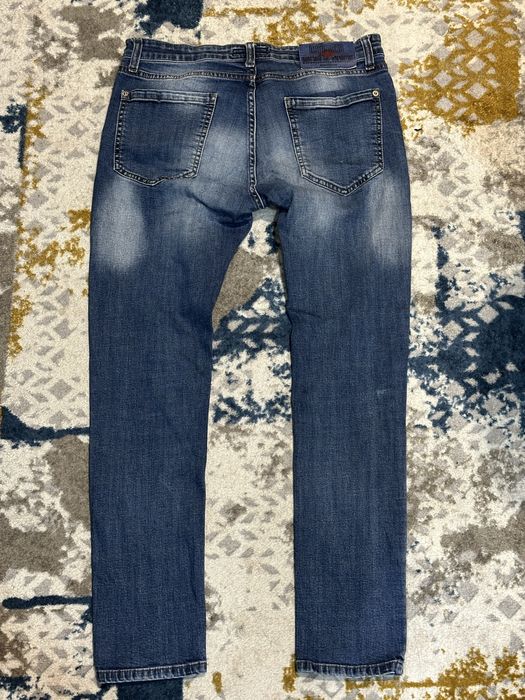 Продам джинсы Dsqured2