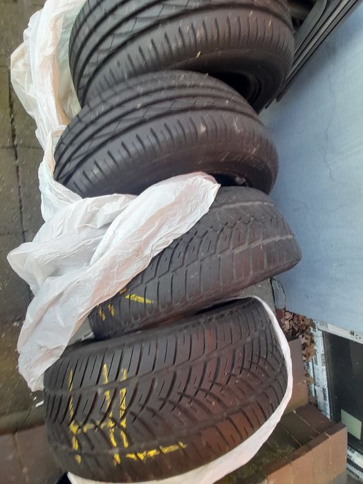 Гуми с джанти 195х 65х 15 две нови летни + двеГуми с джанти 195х 65х 1