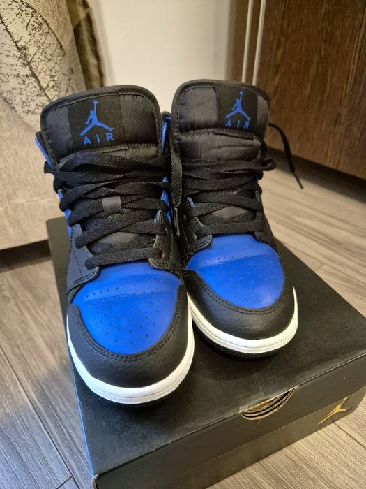 Jordan 1 hyper royal marina blue