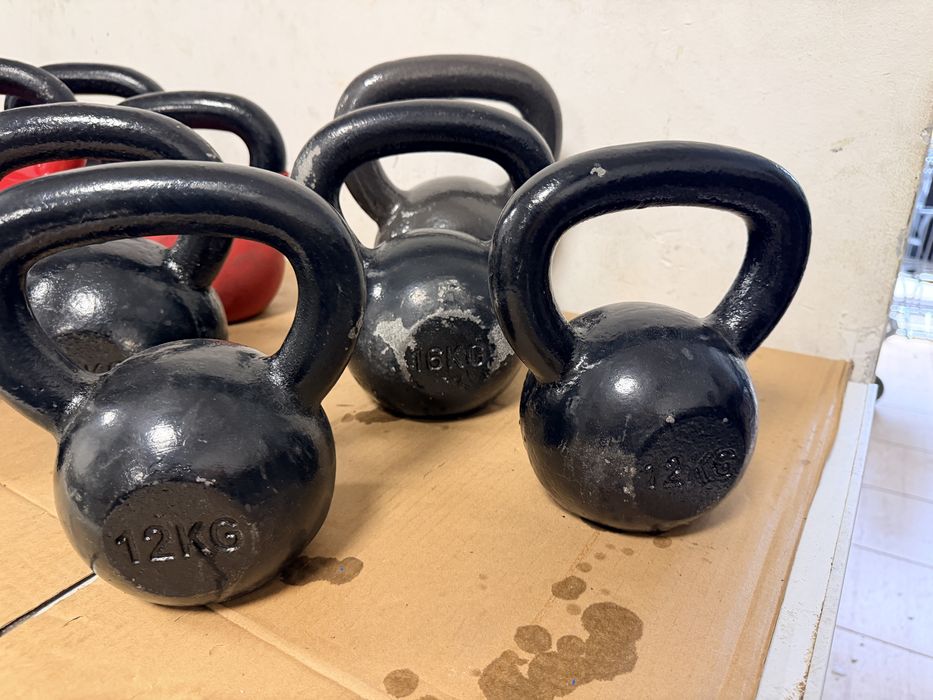 Kettlebell fier 8 kg 12 kg 14 kg 16 kg 18 kg 20 kg 24 kg 26 kg 28 kg 30 kg