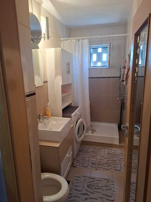 Proprietar dau in chirie apartament cu 2 camere, semidecomandat, zona Dacia, str. Timis in vecinatatea Iulius Mall