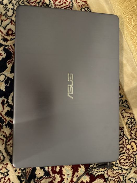 Ноутбук в нормальном состаяние