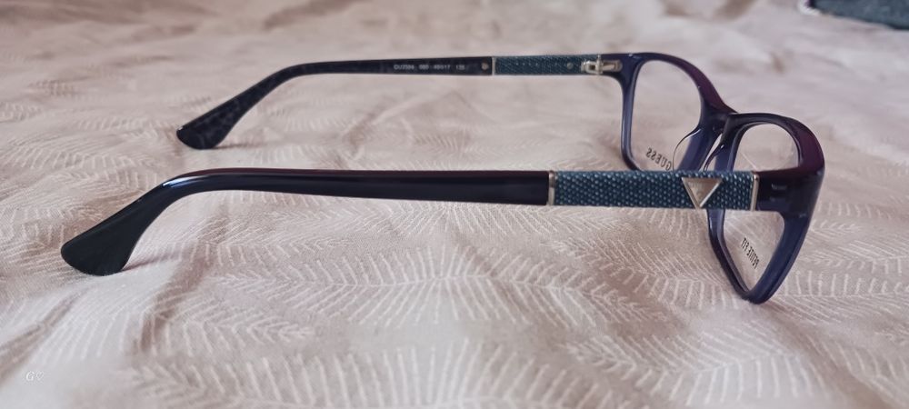 Диоптрична рамка за очила Guess