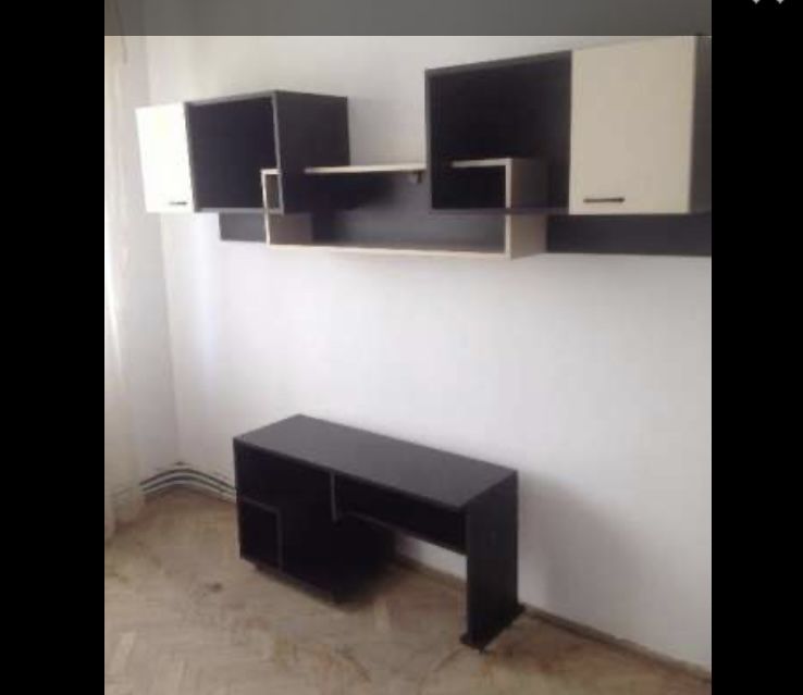 Apartament, semidecomandat, 2 camere, etajul 2, în municipiul Bârlad