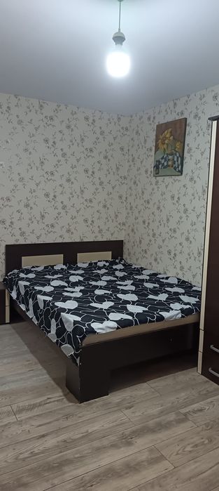 Închiriez garsonieră in Malu Roșu