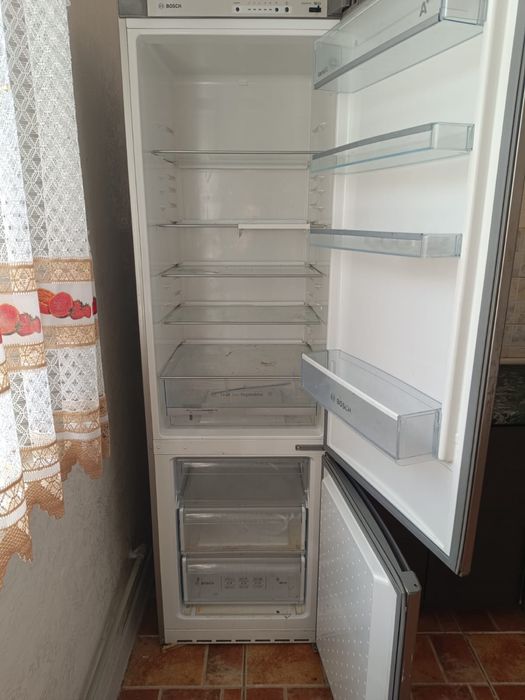 Продаю холодильник bosch в хорошом сост.