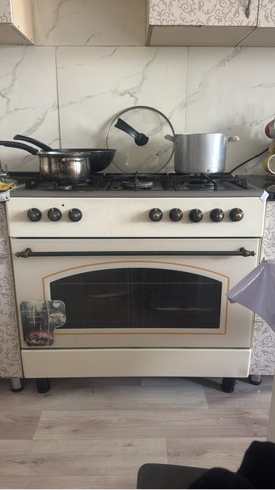 Продам газ 5 камфорный