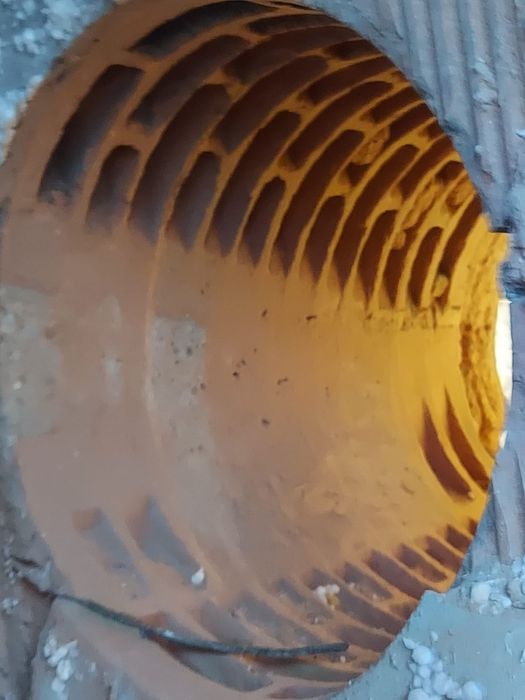 Gaură  hotă  prin carotare.