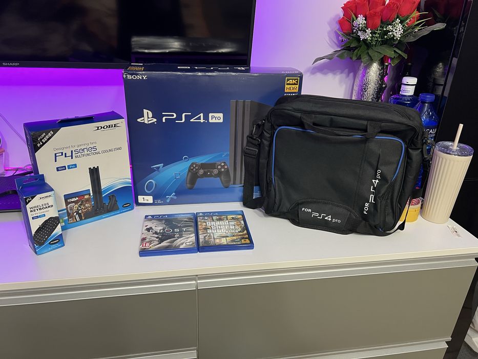 Playstation 4 PRO PS4pro 1TB impecabil ca nou