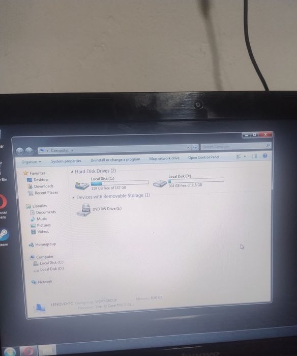 Vând leptop Lenovo G500 i3 seria 3 cu tastatură și maus