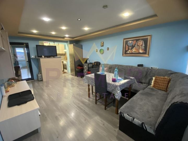 Продава се Тристаен апартамент в Варна, Автогара - 92 кв.м за 940 €/кв.м - Снимка #5